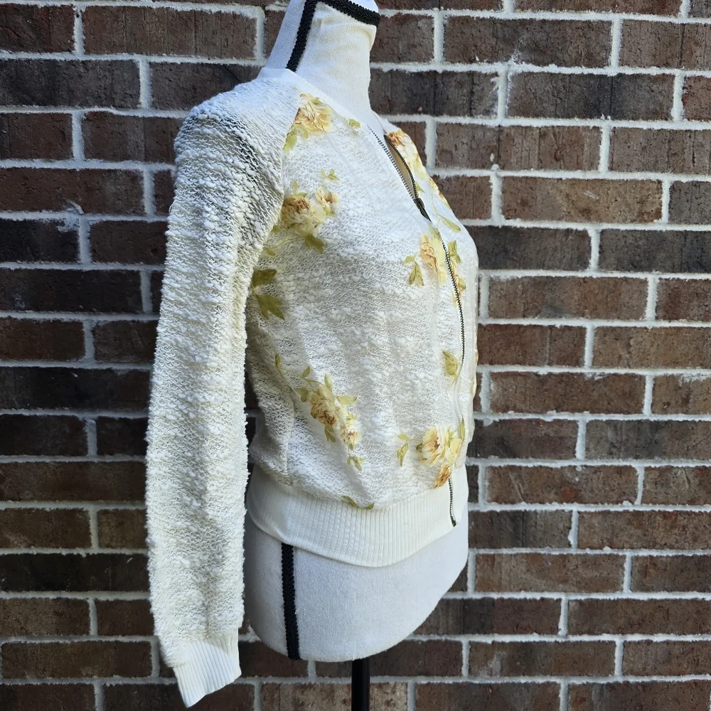 Forever 21 White Yellow Floral Textured Zip Cardigan Sweater Women’s Size XS